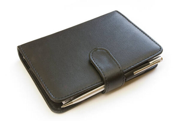 Black Classic Wallet – Elegant & Sophisticated Look